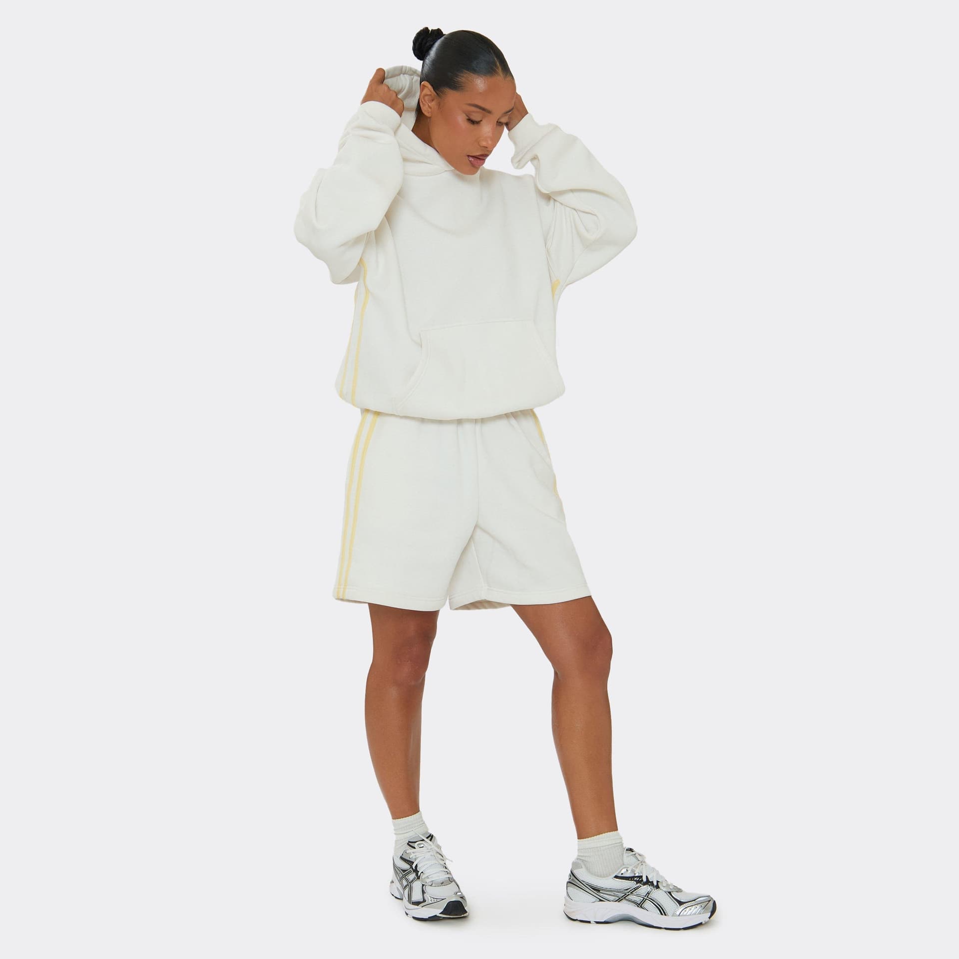 EGO Mid Rise Side Stripe Detail Oversized Sweat Jorts In White, Women's Size UK 6