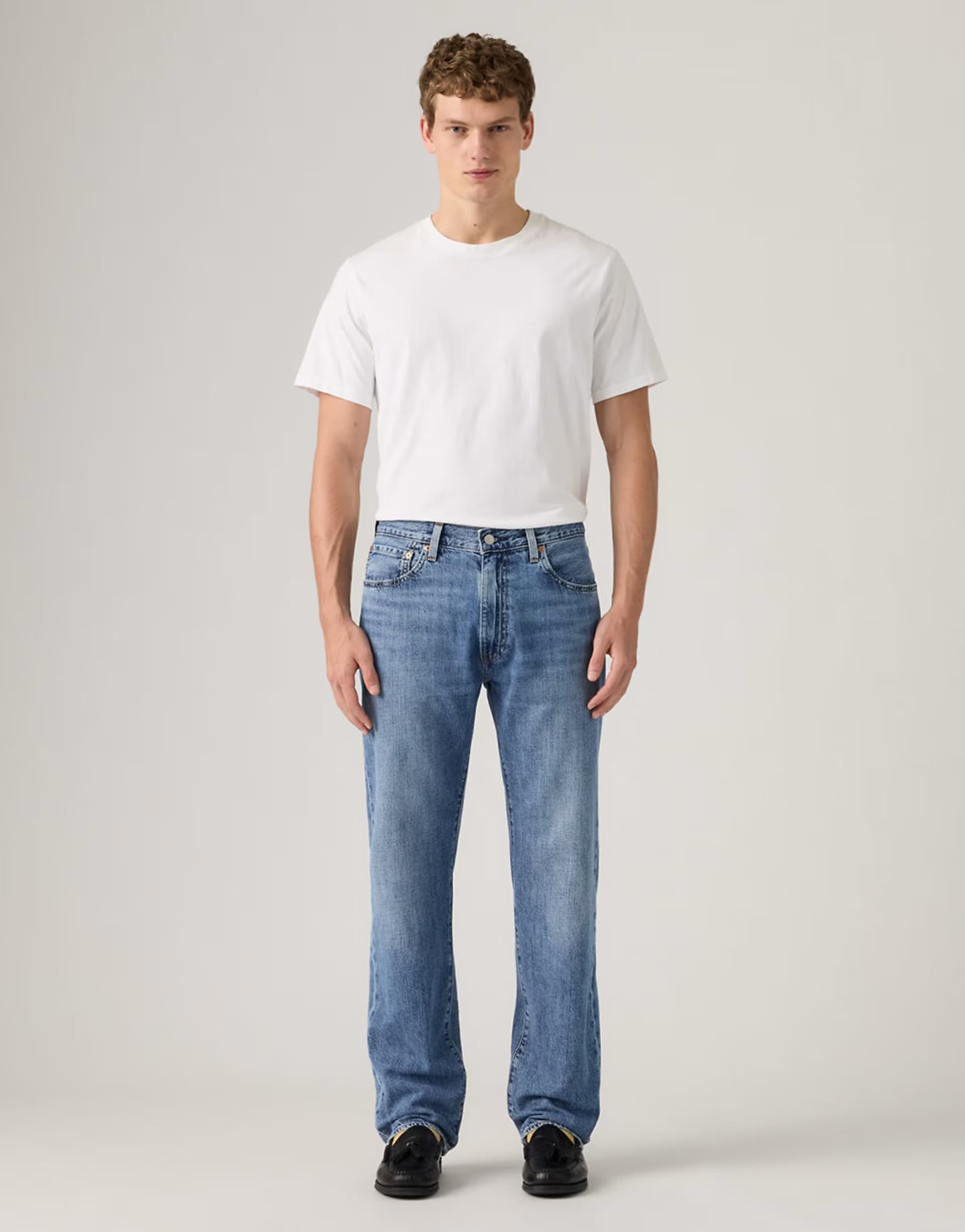 ASOS Levi's 555 relaxed straight jeans in light blue wash