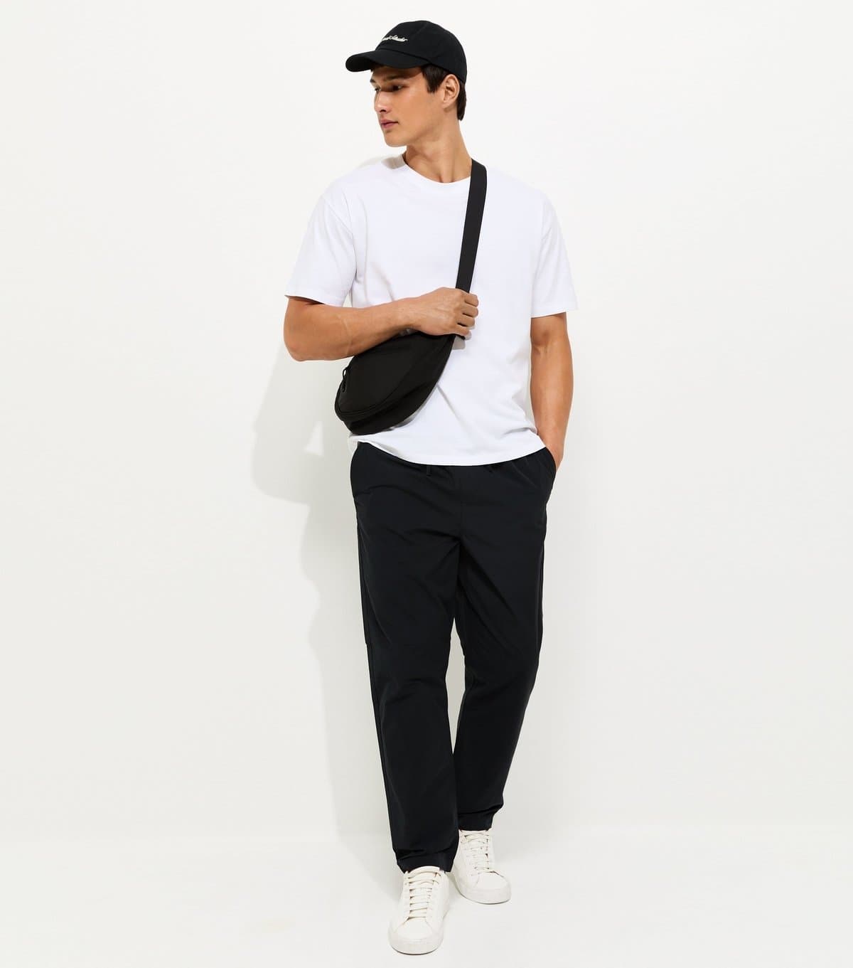 New Look Men's Black Regular Pull On Trousers New Look
