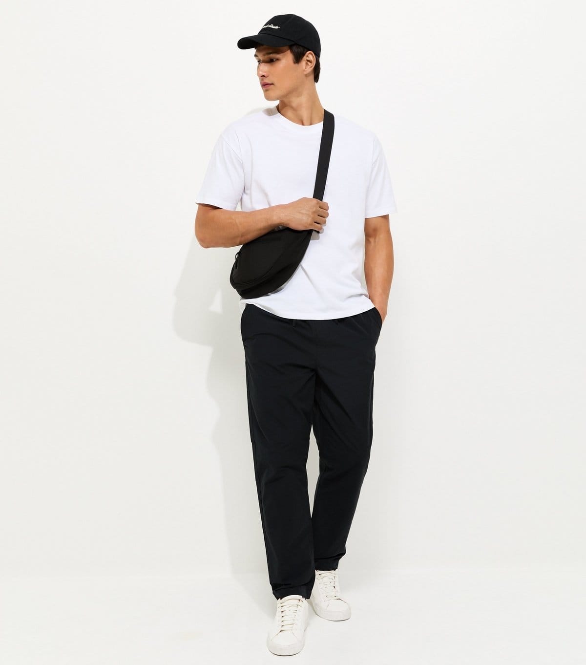New Look Men's Black Regular Pull-On Trousers