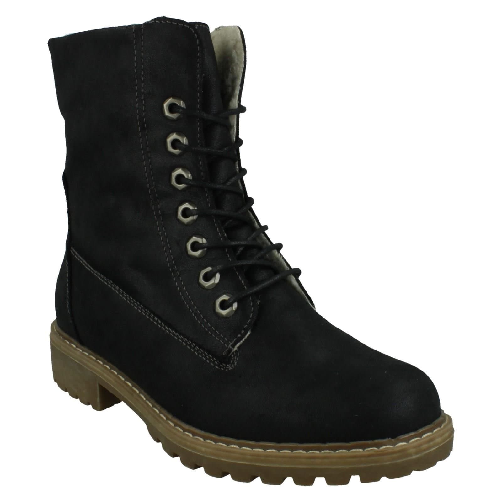 Down To Earth Down To Earth Women's Lace-Up Ankle Boots in Black