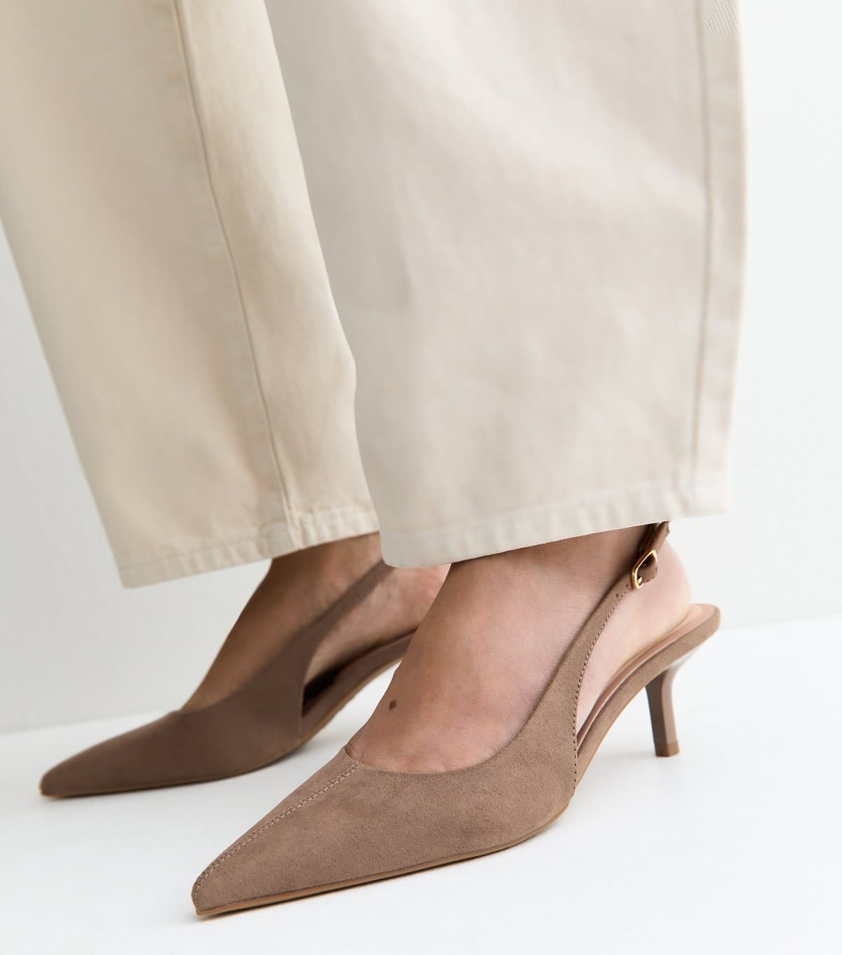 New Look Women's Light Brown Faux Suede Pointed Toe Slingback Pumps Vegan New Look