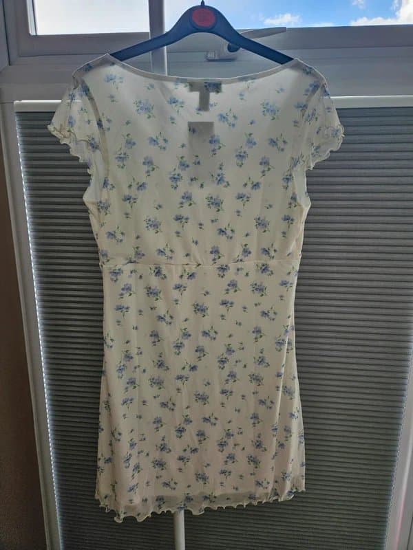 New Look V neck mesh mini dress