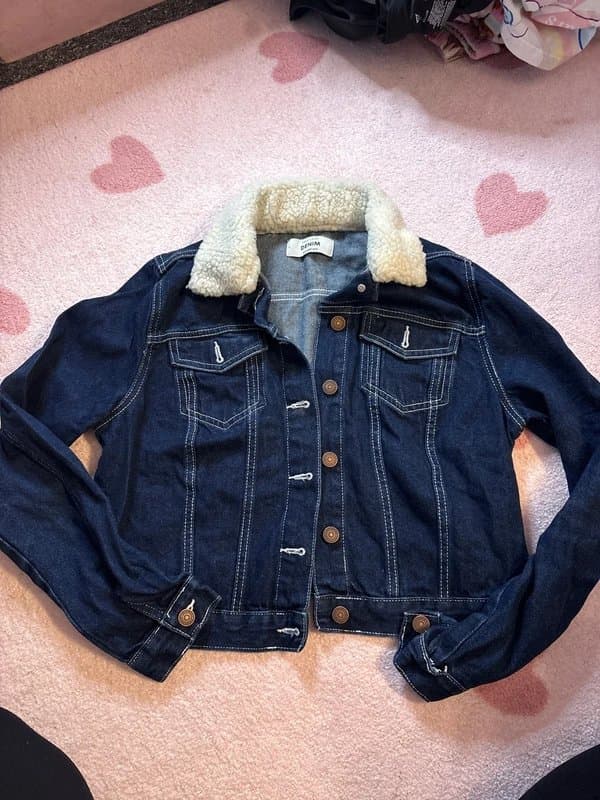 New Look Women’s new look fur cropped denim jacket size 12
