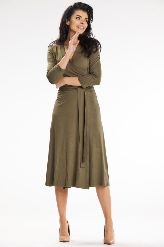 Love Lace Love Lace Women's Midi Envelope Wrap Dress with Tie Belt in Green - 2