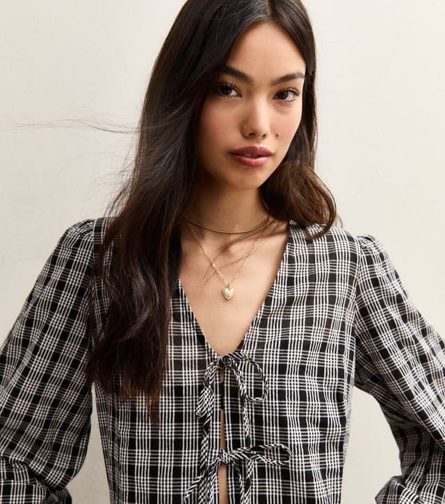 New Look Women's Black Check Tie Front Blouse New Look - 2