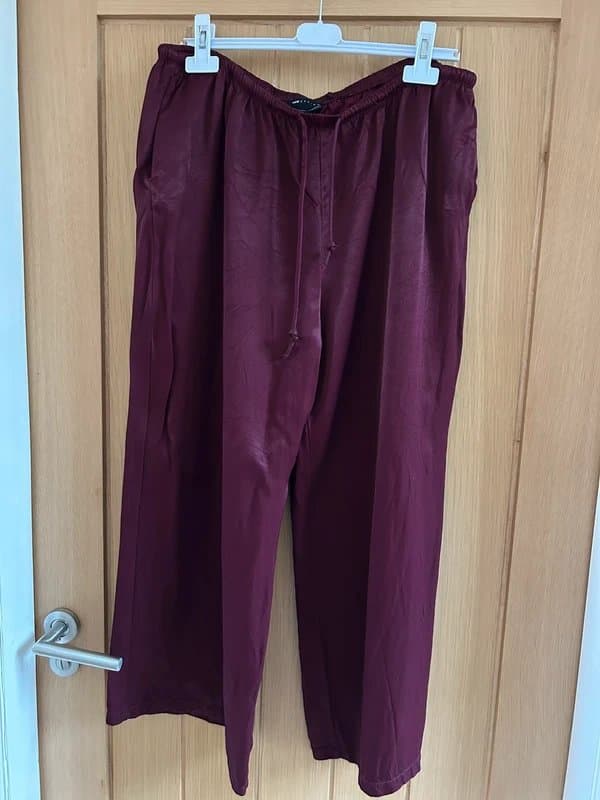 ASOS ASOS burgundy satin trousers
