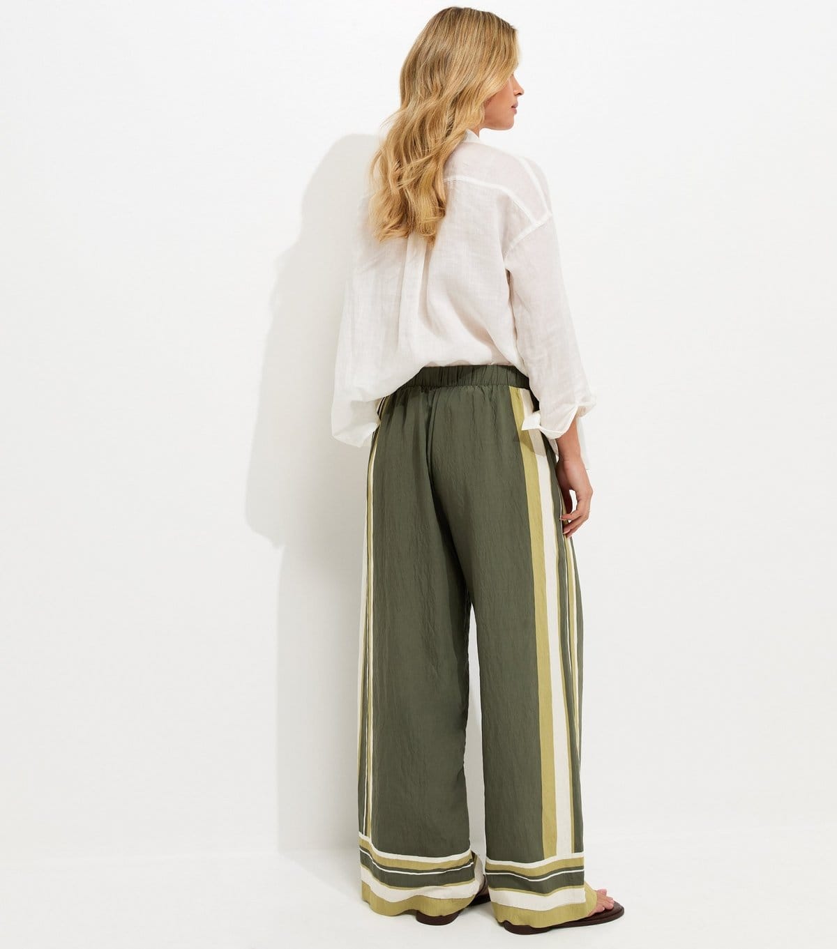 New Look Women's Petite Green Striped Border Wide Leg Trousers New Look - 4