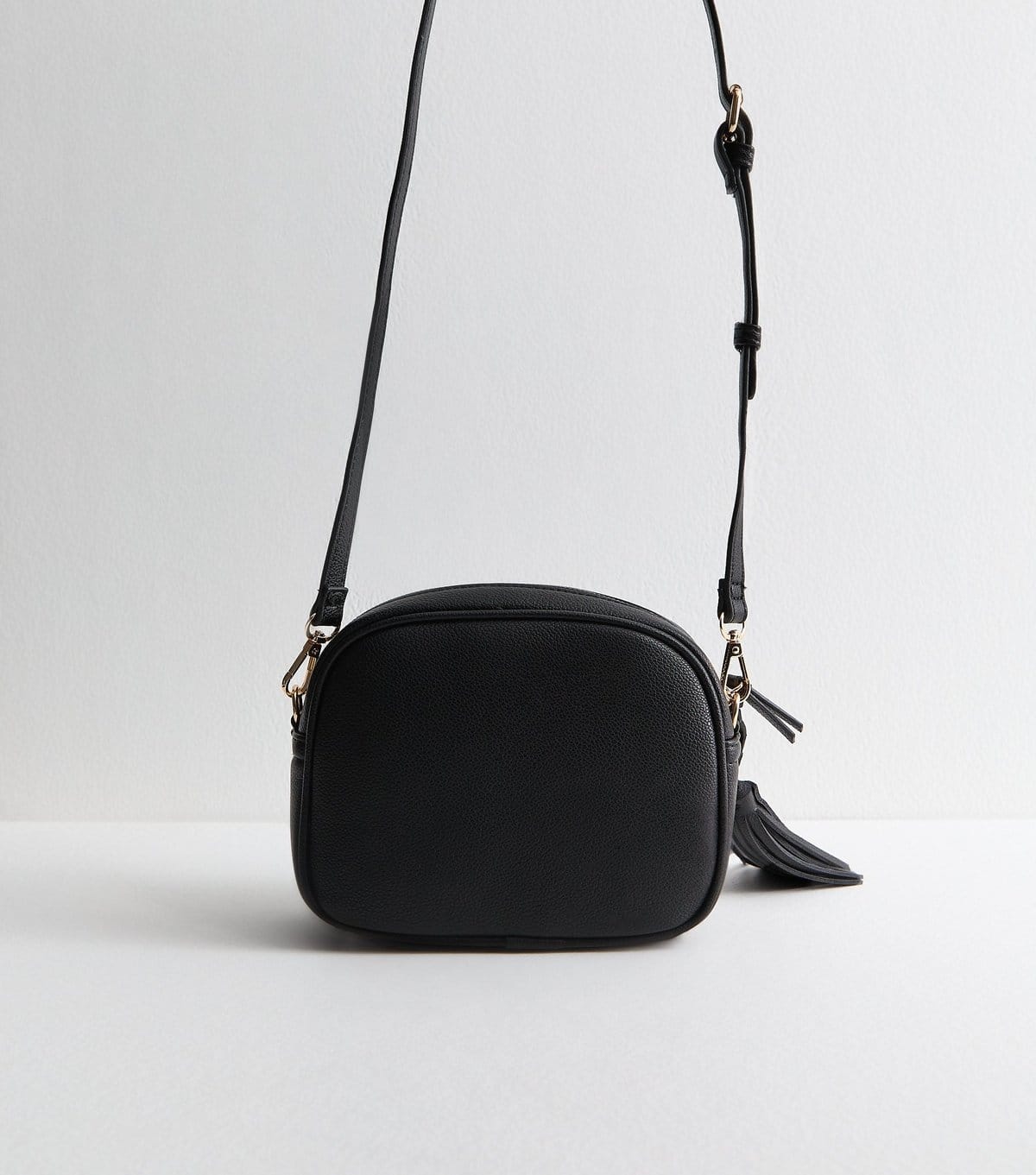New Look Black Faux Leather Tassel Crossbody Camera Bag New Look - 4