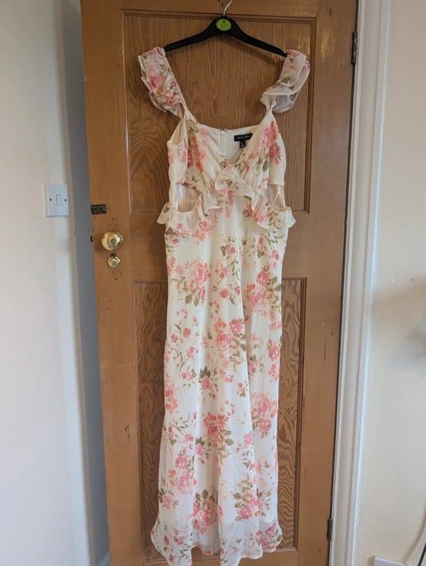 New Look Floral cut out maxi dress
