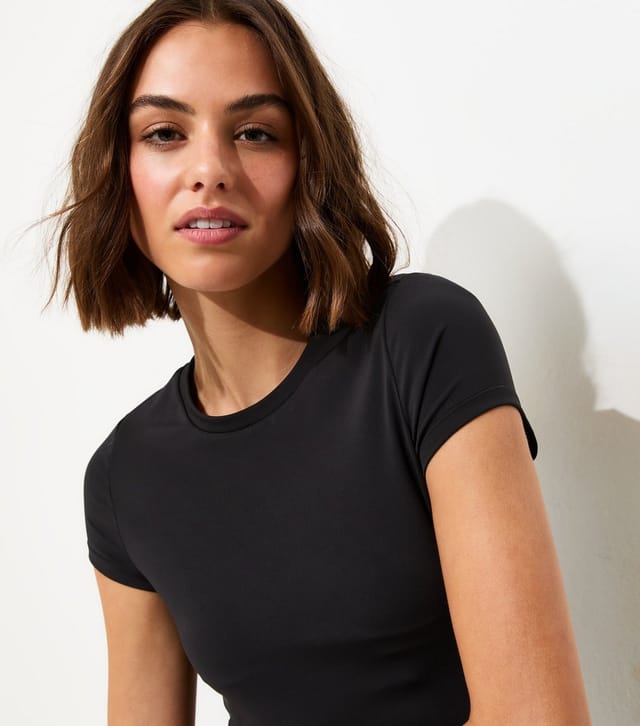 New Look Women's Premium Black Cropped Crew Neck T-Shirt New Look - 2