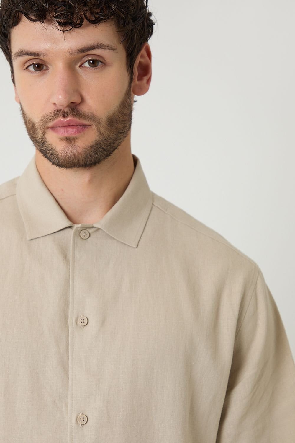 Threadbare threadbare Men's Boxy Fit Linen Blend Short Sleeve Shirt in Stone - 4