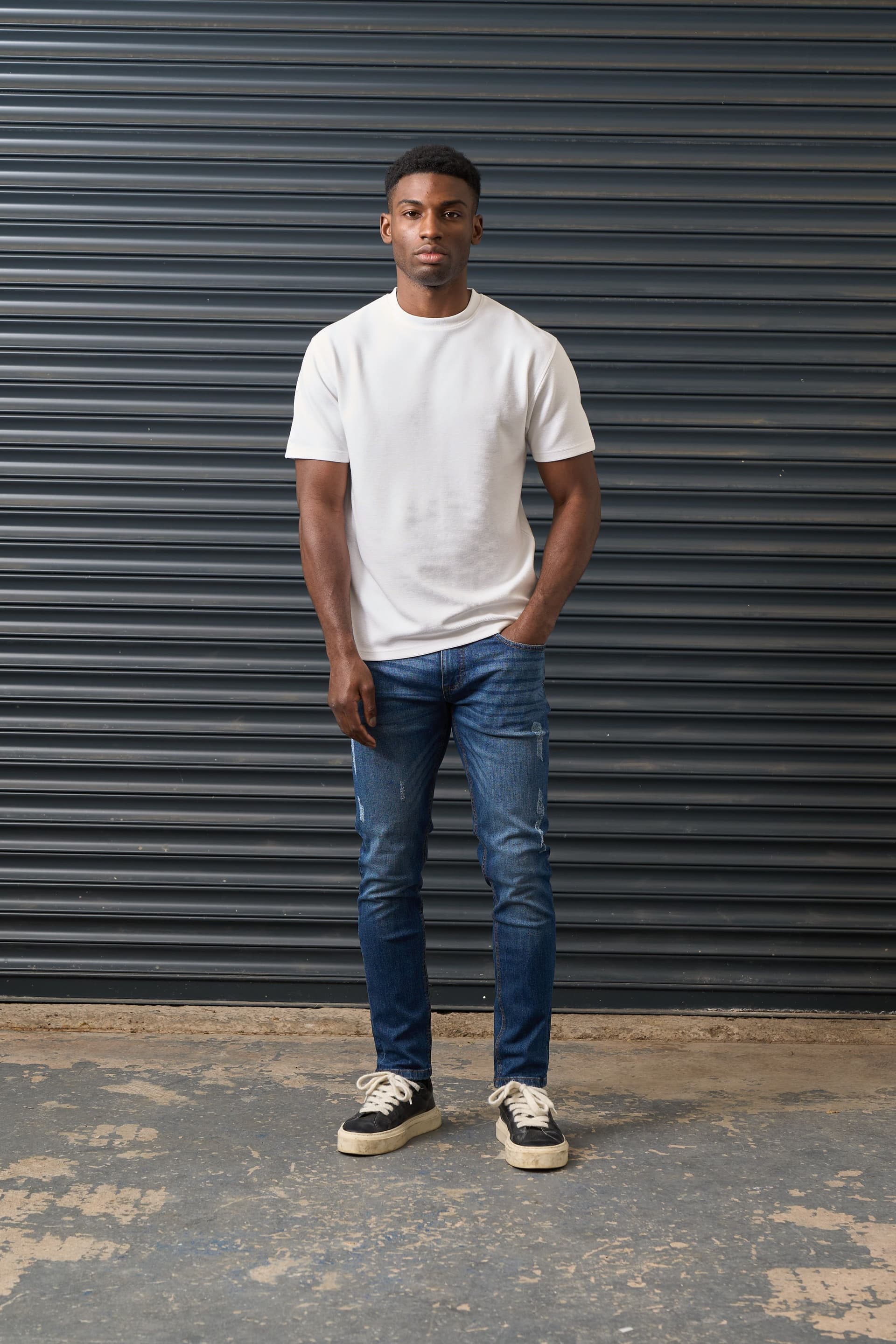 Archive Design Studios Archive Design Studios Men's Rekar T-Shirt in White
