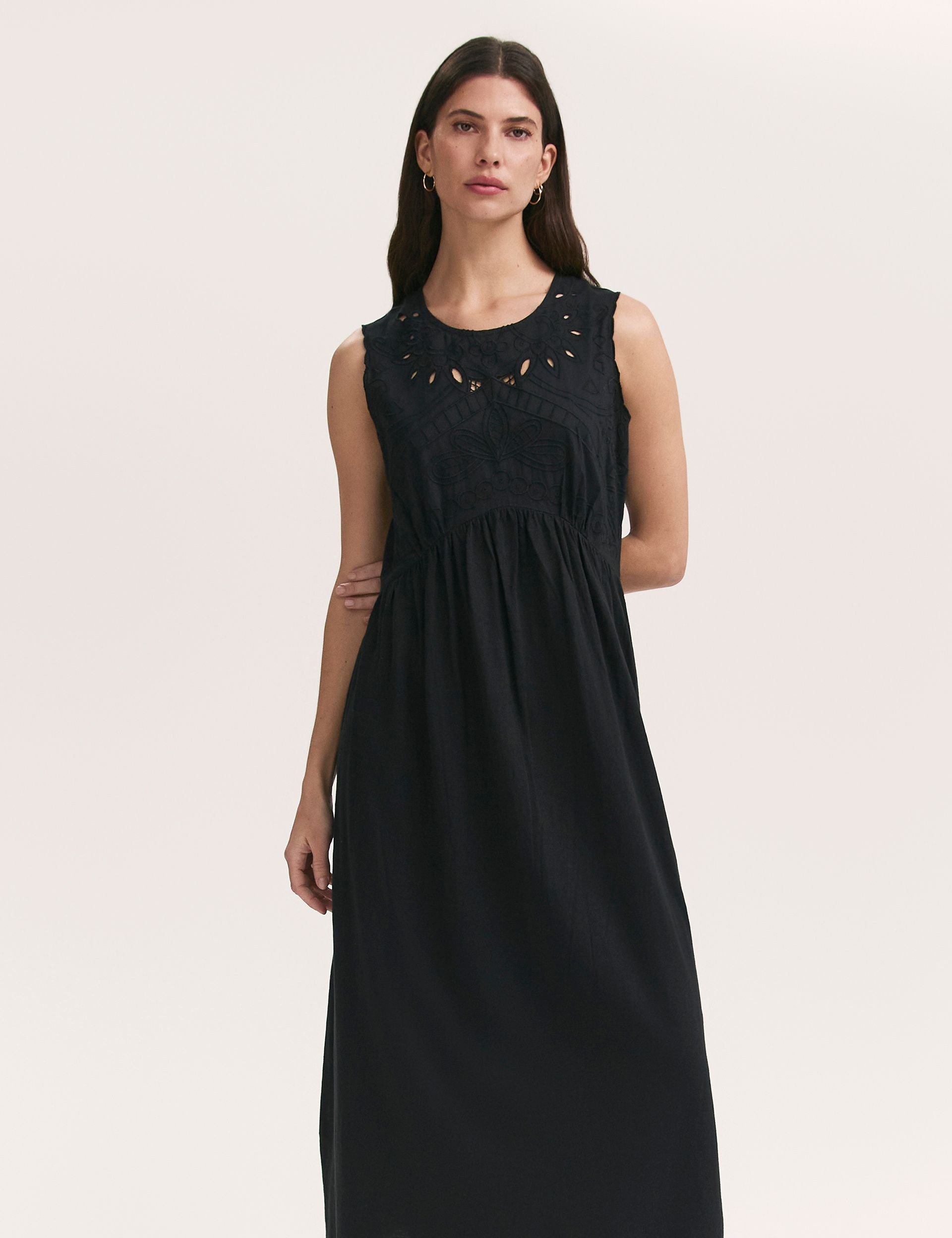 Finery London Finery London Women's Liberte Embroidered Cutwork Midi Dress in Black - 2