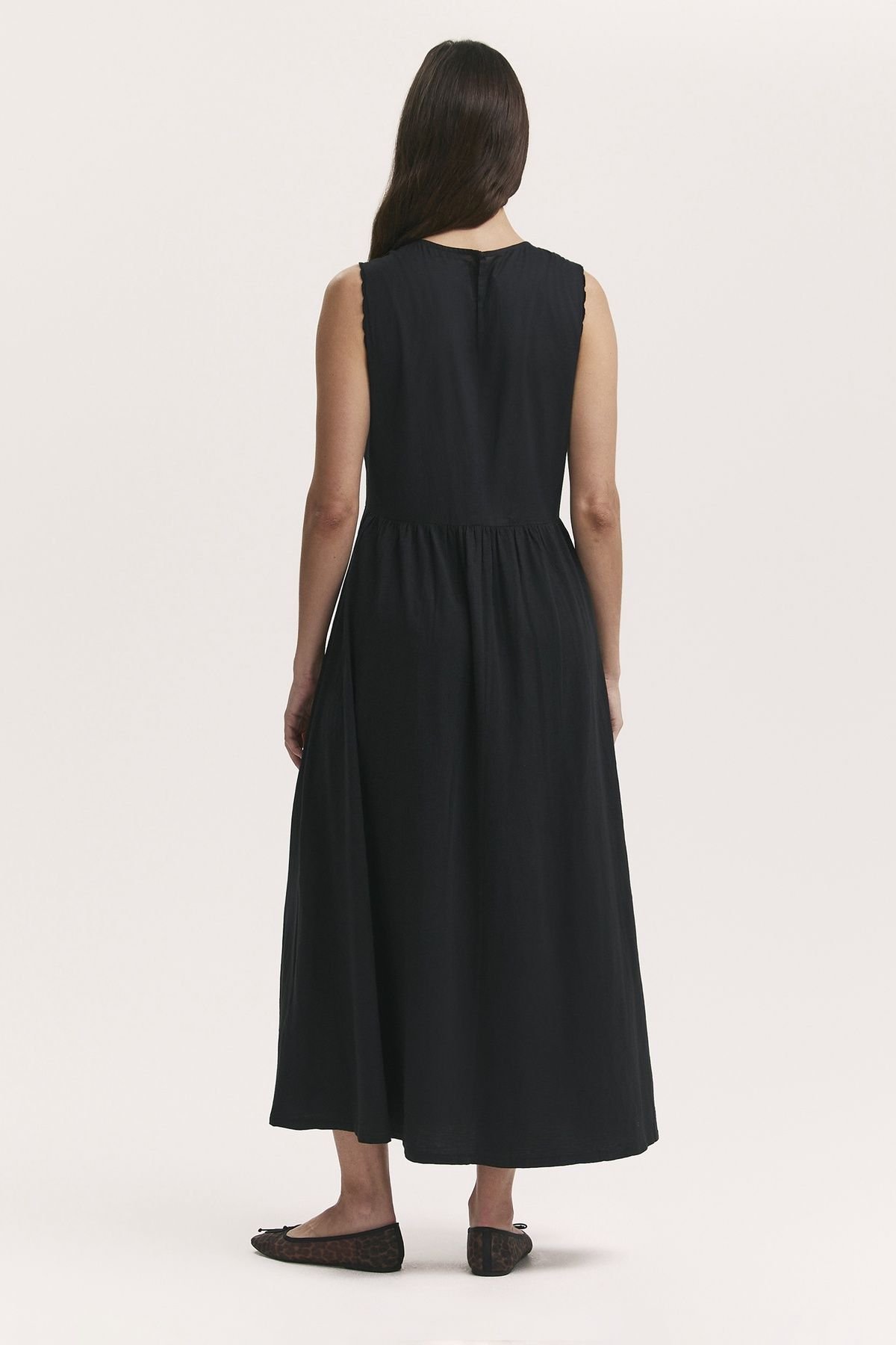 Finery London Finery London Women's Liberte Embroidered Cutwork Midi Dress in Black - 3