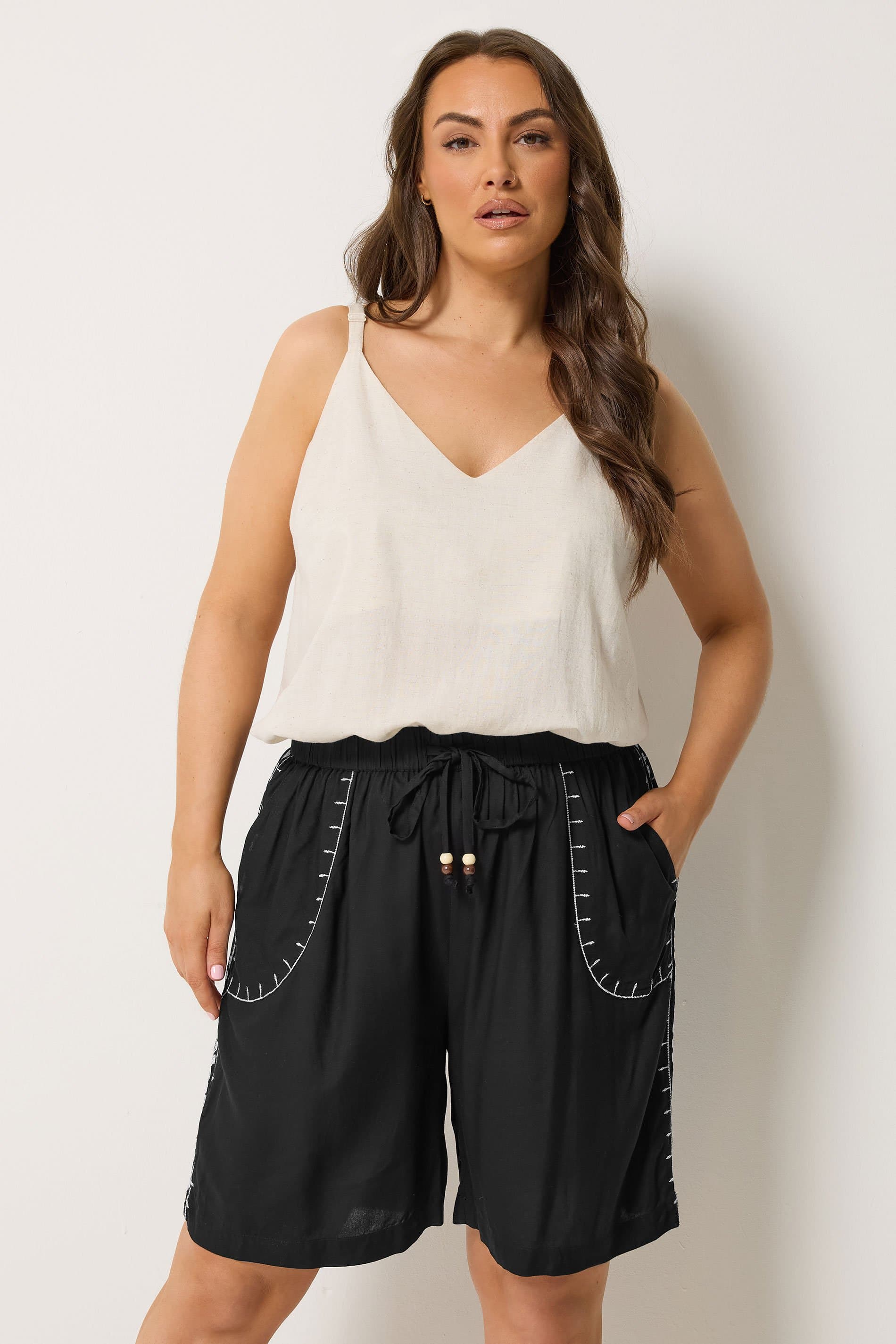 Yours Plus Size Black Embroidered Shorts