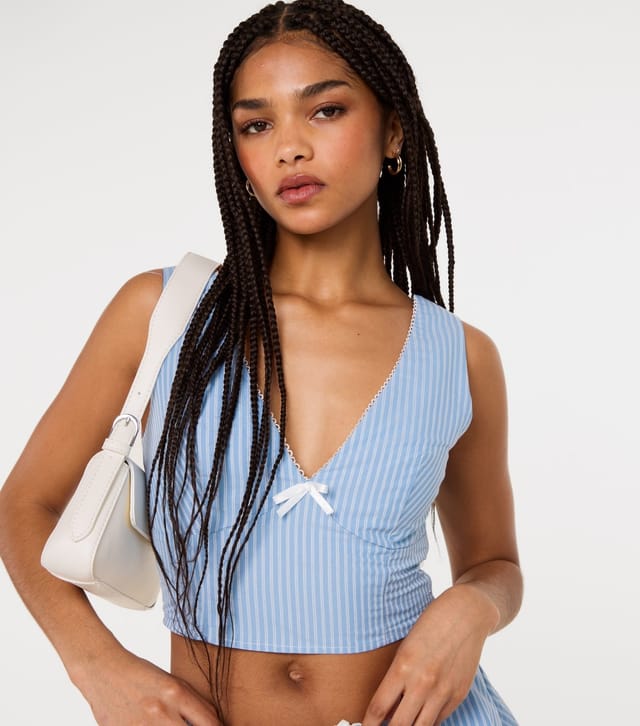 Pink Vanilla Women's Blue Striped V-Neck Crop Top Pink Vanilla New Look - 3