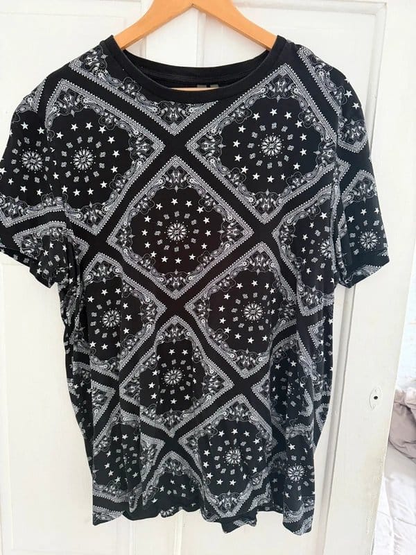 ASOS Men's Black & White Bandana Print Oversized T-Shirt 2XL