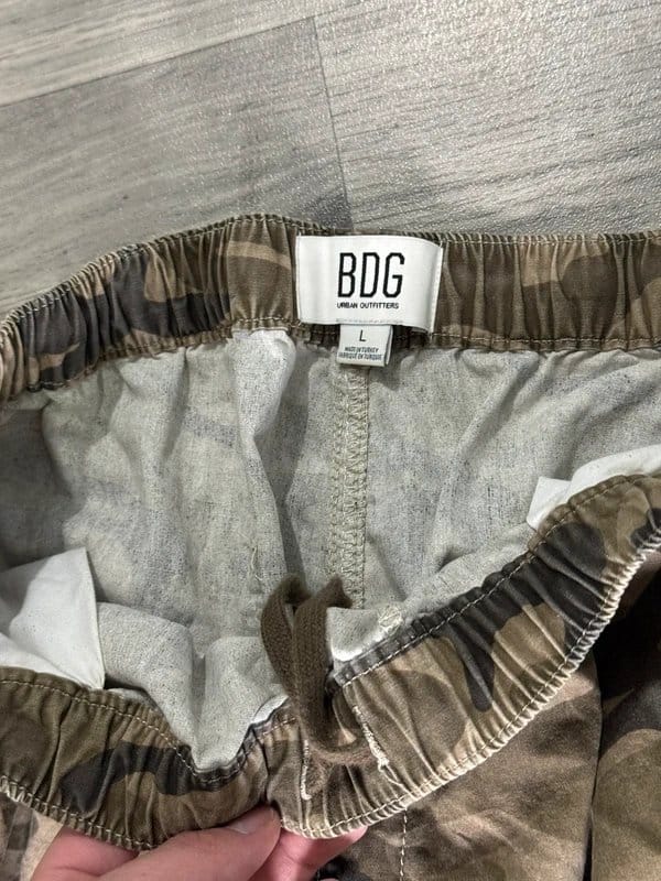 Urban Outfitters BDG baggy wide leg camo trouser joggers - 1