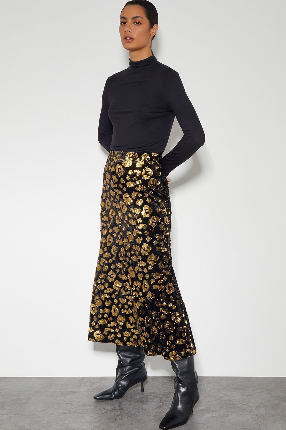 Monsoon Monsoon Women's Arwen Sequin Leopard Velvet Midi Skirt Black