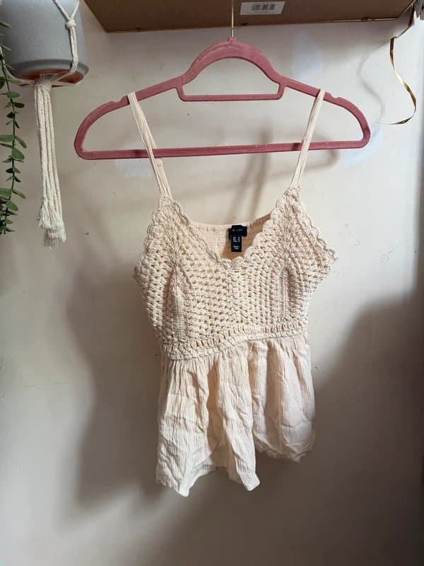 New Look New look Cream Crochet Lace Trim Cami Top – Size S