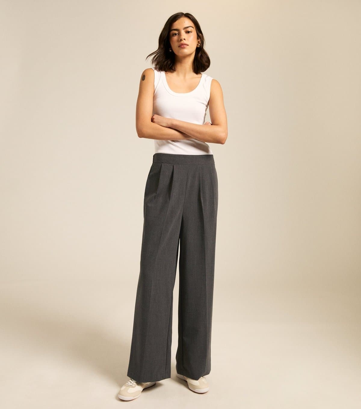 New Look Women's Grey Elasticated Wide Leg Trousers New Look