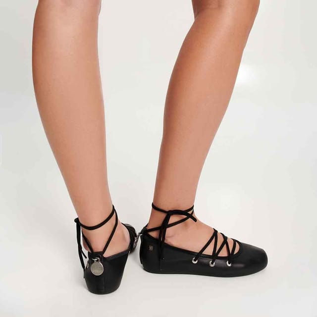 Melissa Shoes Melissa Shoes Women's Beta Flats in Black - 2