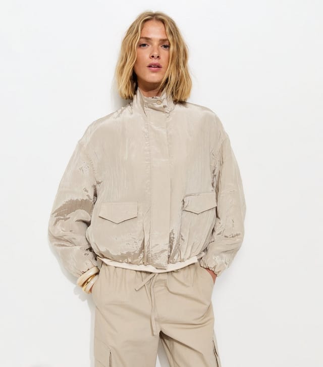 New Look Women's Cream Pocket Detail Bubble Hem Jacket New Look - 2