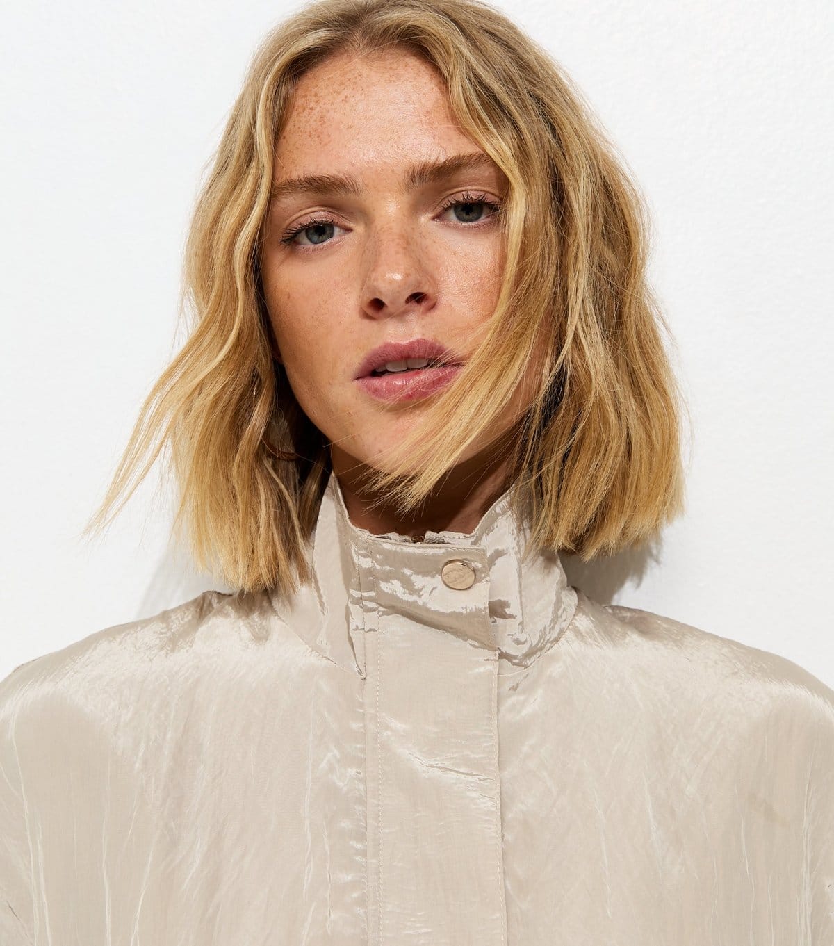 New Look Women's Cream Pocket Detail Bubble Hem Jacket New Look - 4