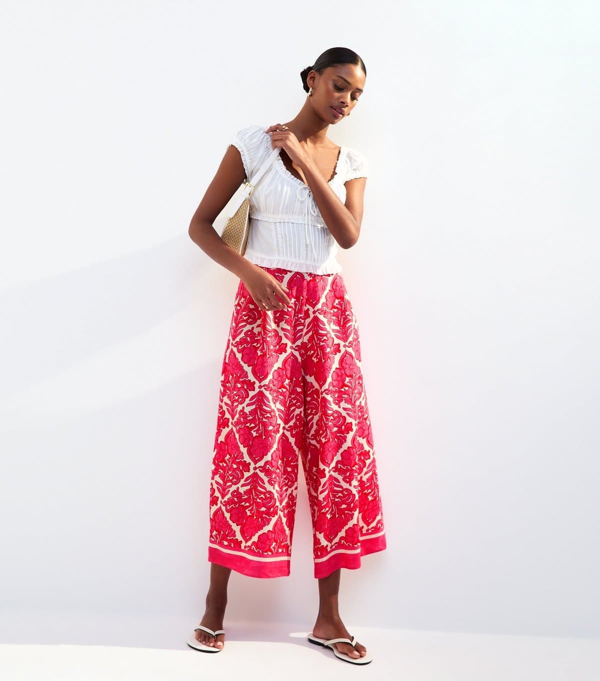 New Look New Look Pink Floral Print Crop Trousers