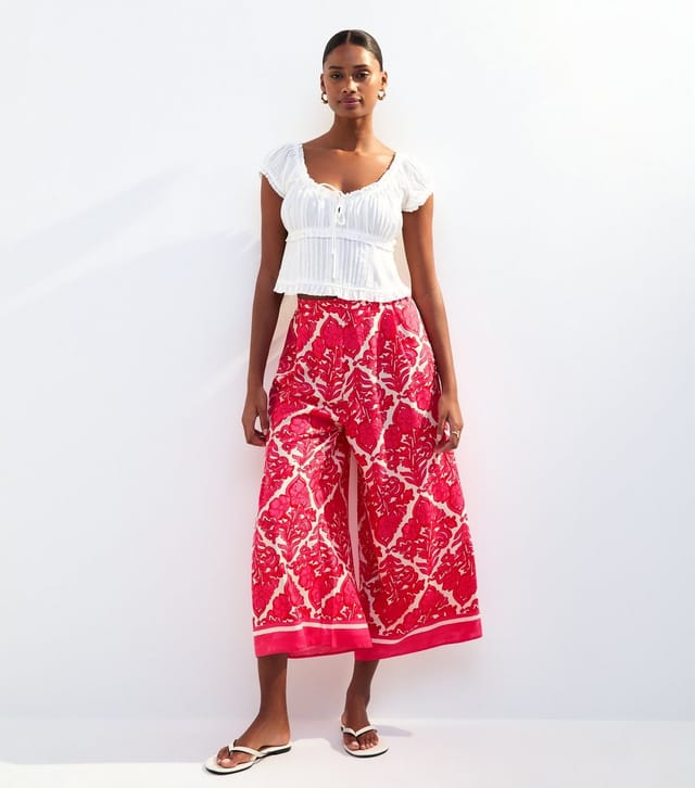 New Look Women's Pink Floral Border Print Crop Trousers New Look - 3