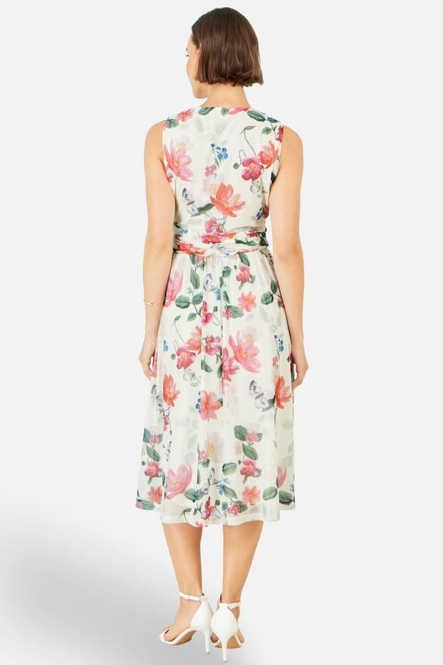 Yumi Yumi Women's Blurred Floral Print Mesh Stretch Midi Dress With Pockets in Soft White - 3