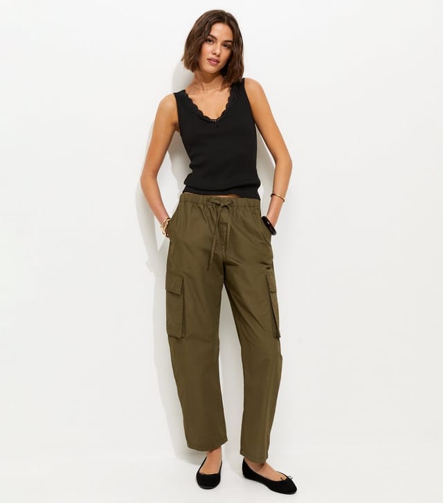 New Look Women's Black V Neck Lace Trim Vest New Look - 2