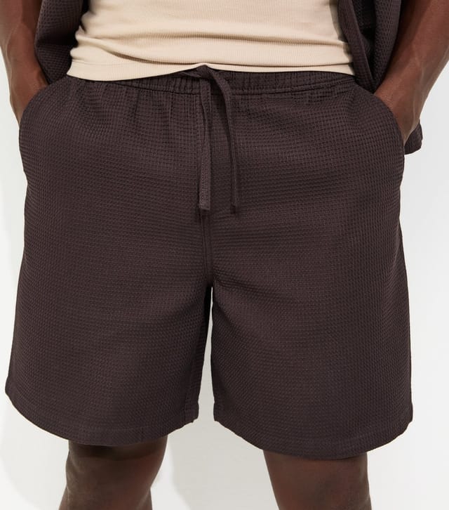 New Look Men's Dark Brown Waffle Drawstring Shorts New Look - 3