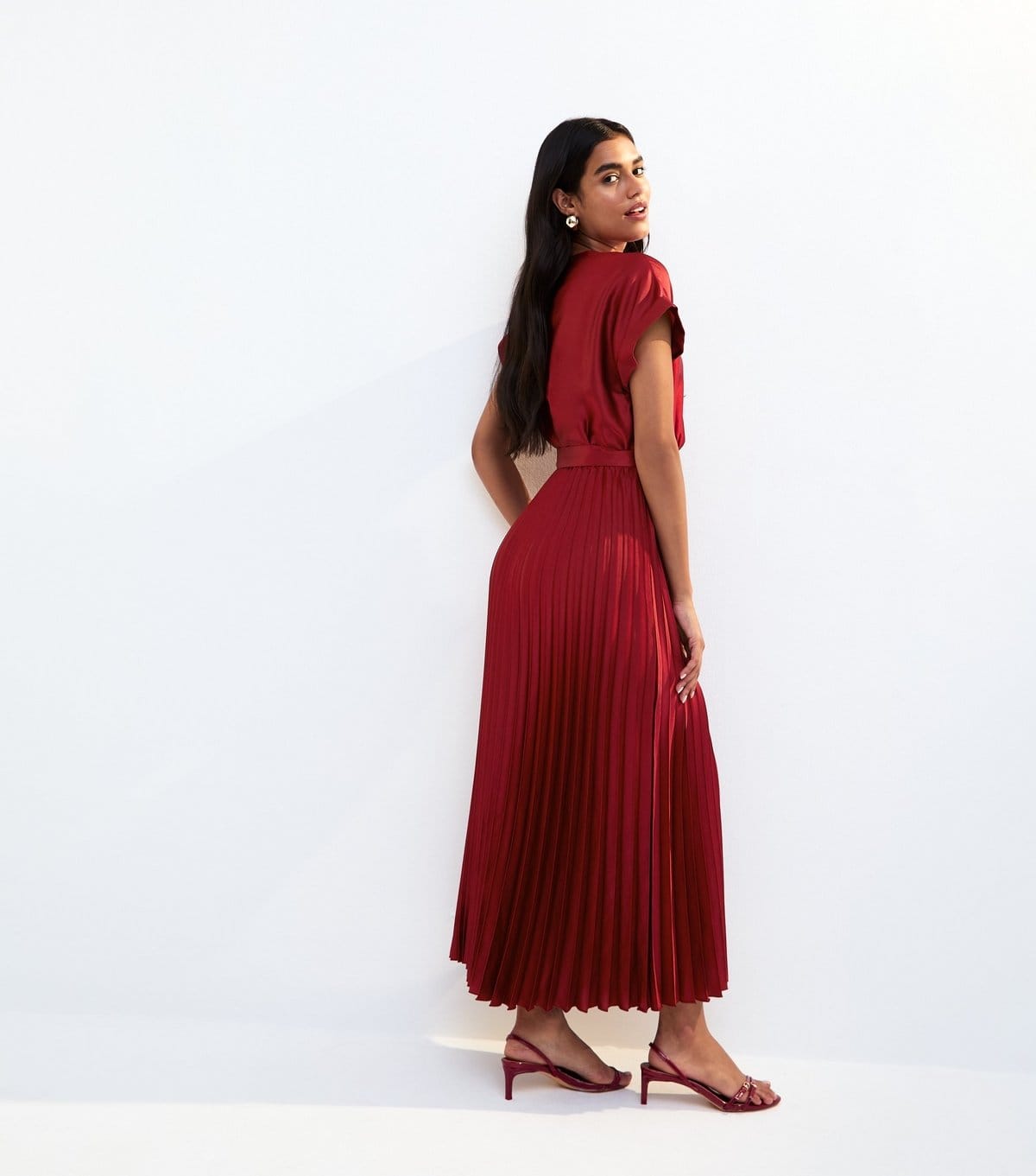 New Look Women's Red Satin Pleated Skirt Wrap Midi Dress New Look - 4