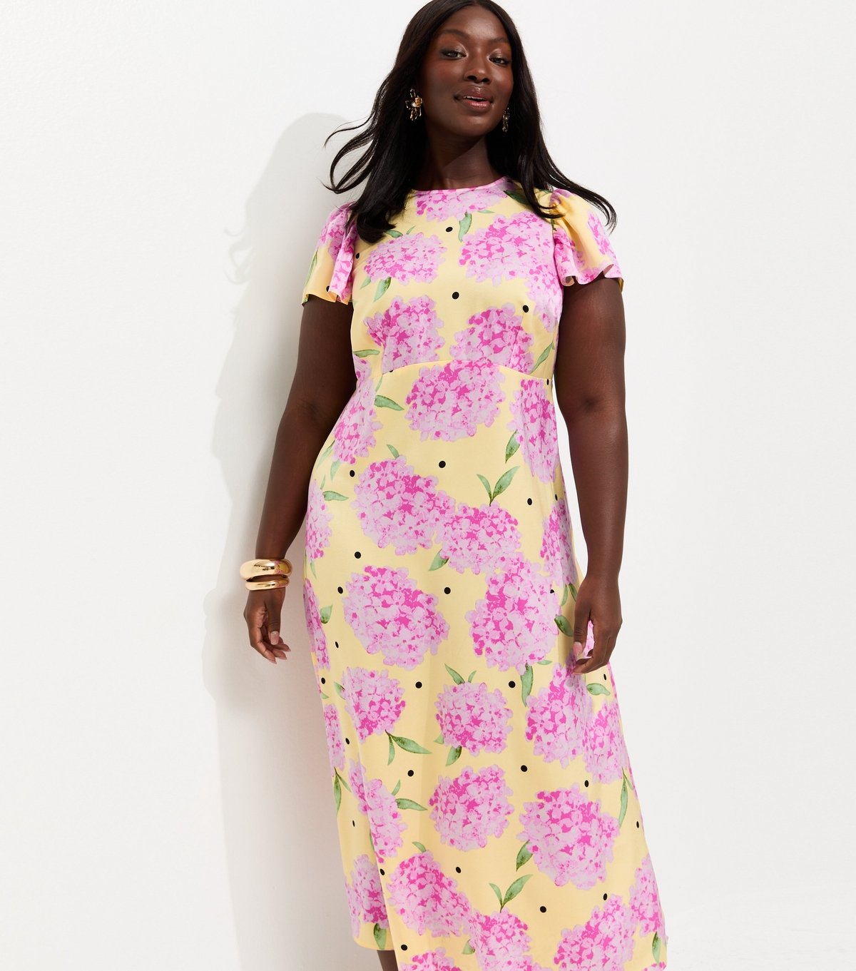 New Look Women's Plus Size Yellow Hydrangea Spot Print Flutter Sleeve Midi Dress Curves New Look - 1