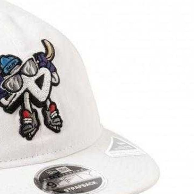 Bauer Bauer Women's 9Fifty Retro Baseball Cap in White - 2