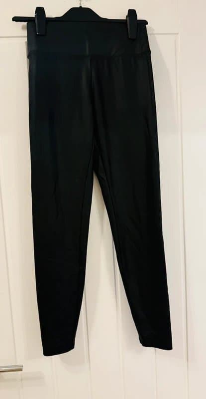 New Look Ladies wet look leggings