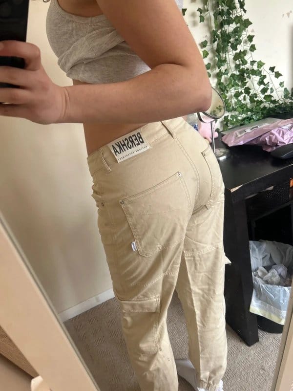 beige