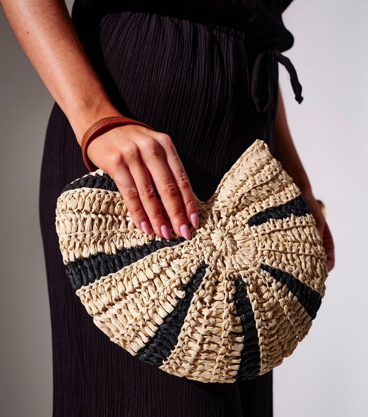 South Beach Black Striped Straw Seashell Shape Clutch South Beach New Look