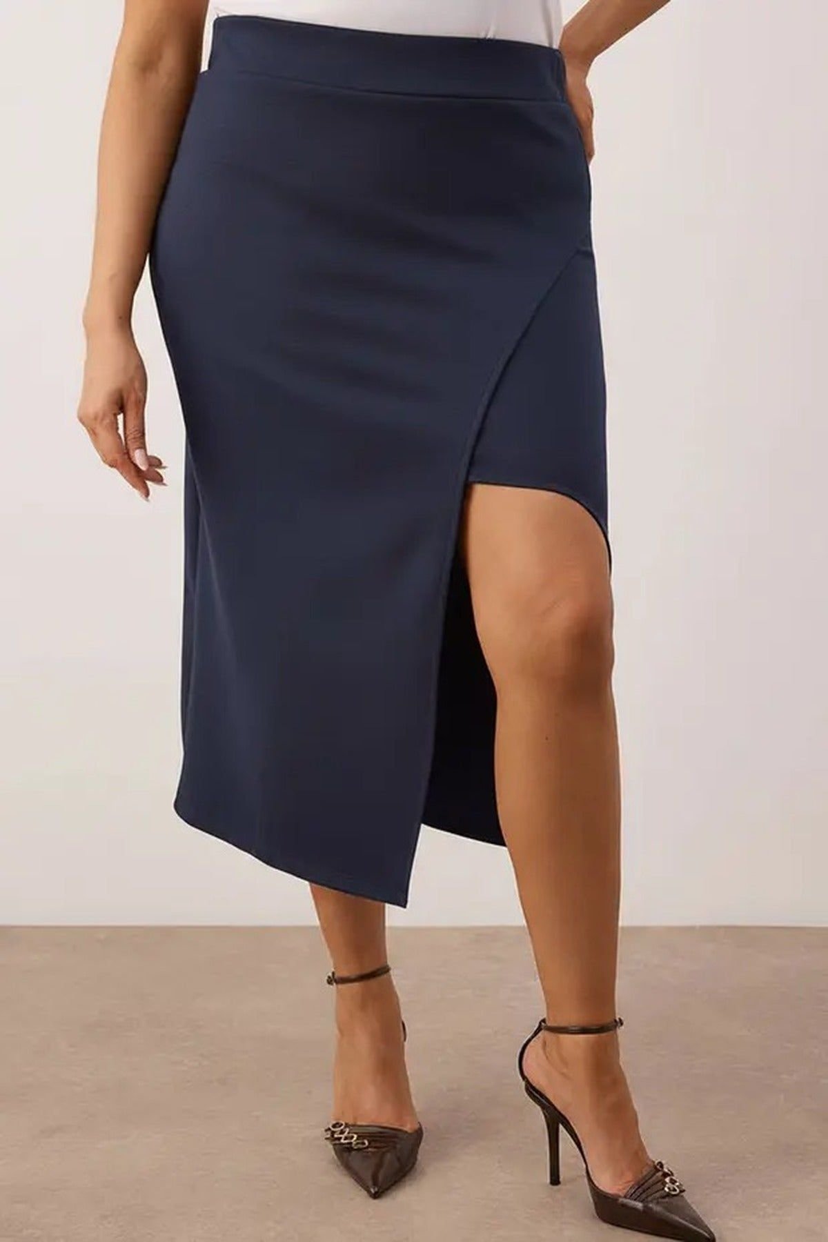 WOVCOR WOVCOR Women's Plain Split Hem Midi Pencil Skirt in Navy - 2