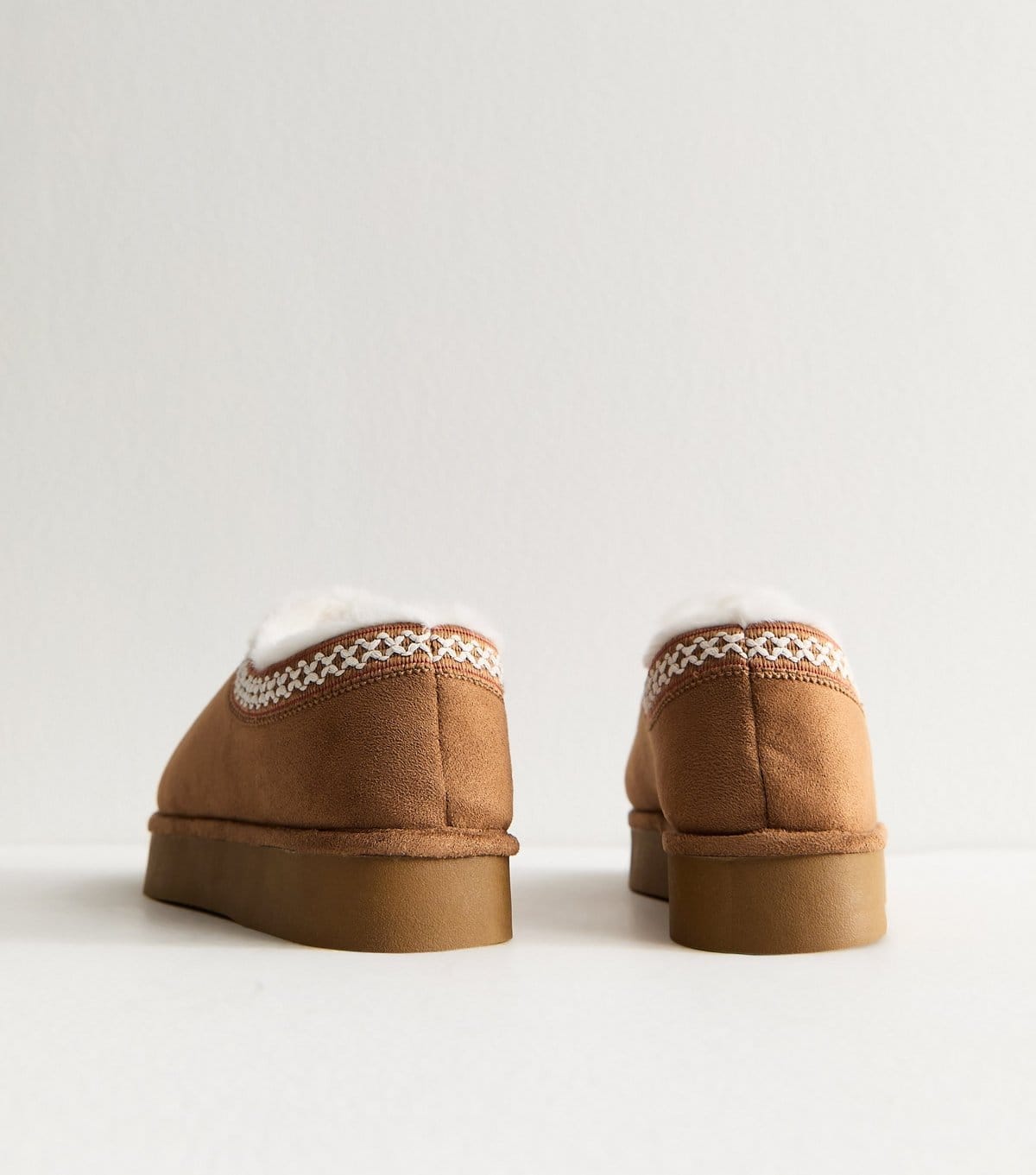 New Look Women's Tan Faux Suede Cross Stitched Faux Fur Lined Slipper Boots New Look - 4