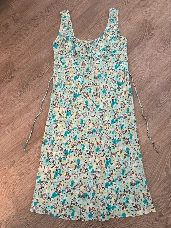 Marks & Spencer Marks and Spencer’s floral summer holiday midi dress size 14