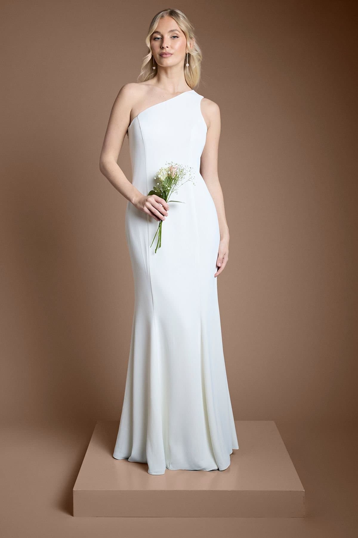 Oasis Oasis Women's One Shoulder Wedding Dress in Ivory