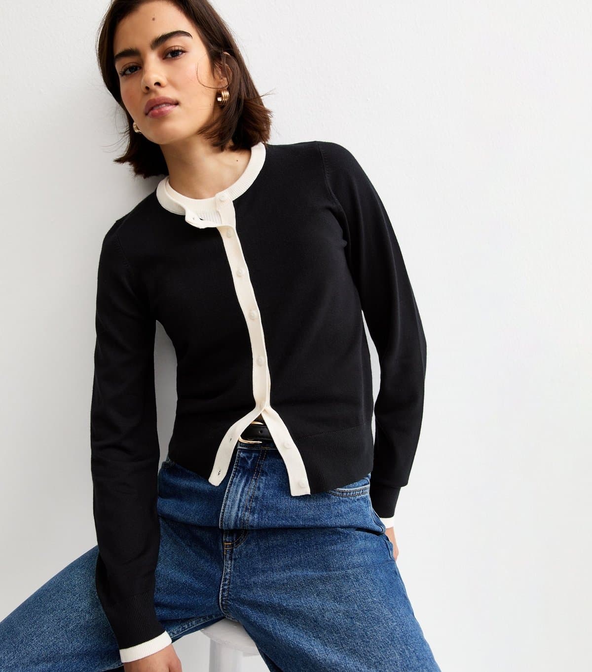 New Look Women's Black Trimmed Crew Neck Knit Cardigan New Look