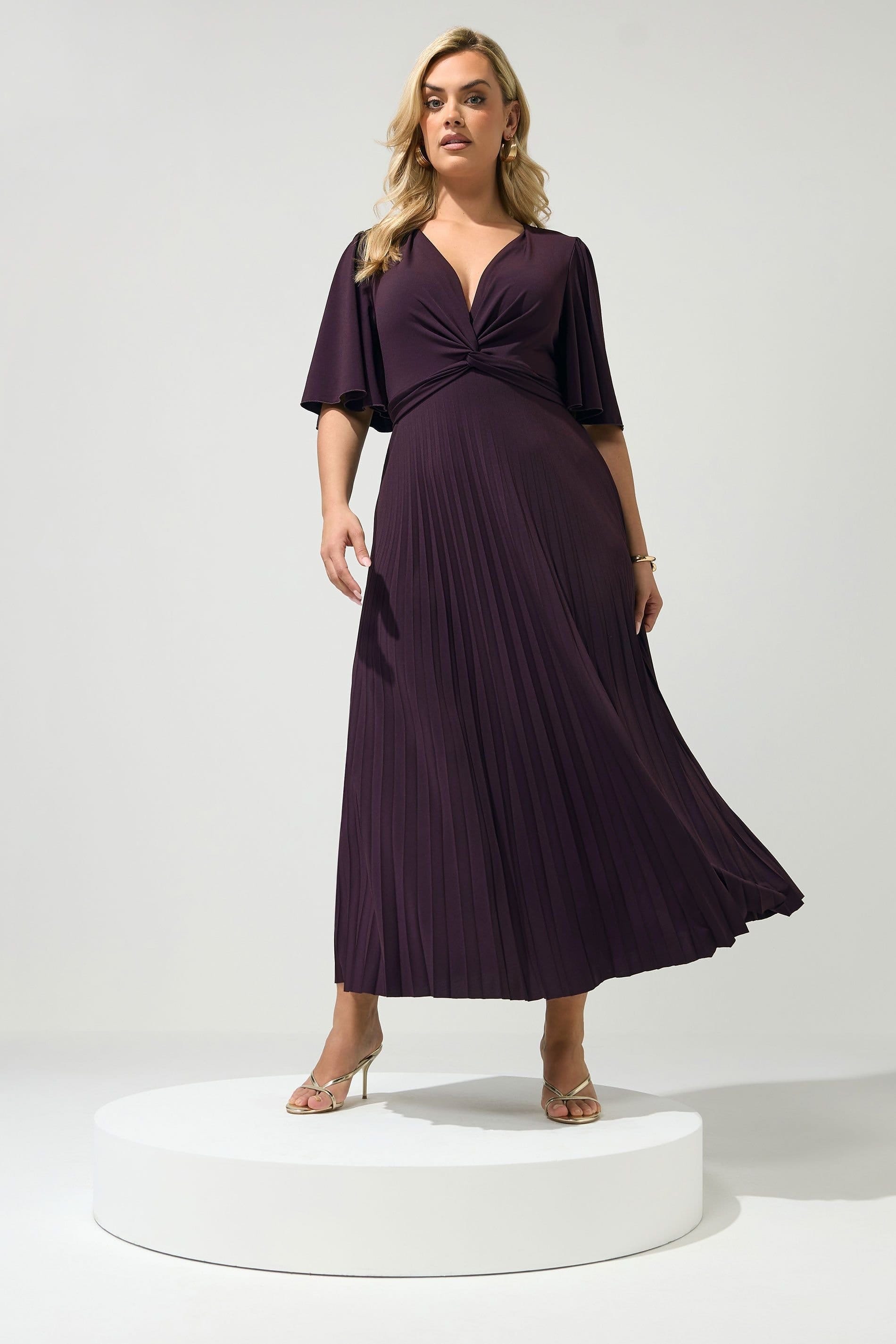 Yours Yours Women's Knot Pleated Maxi Dress in Purple - 4