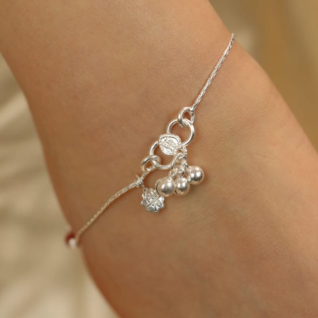 The Colourful Aura The Colourful Aura Women's 925 Silver Orange Beaded Summer Indie Thin Payal Anklet - 3