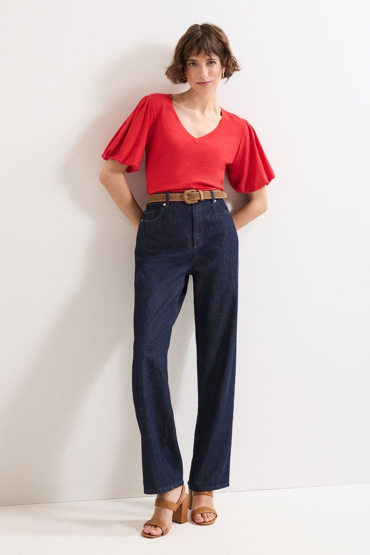 Phase Eight Phase Eight Women's V Neck Puff Sleeve Knit Top in Scarlet - 3