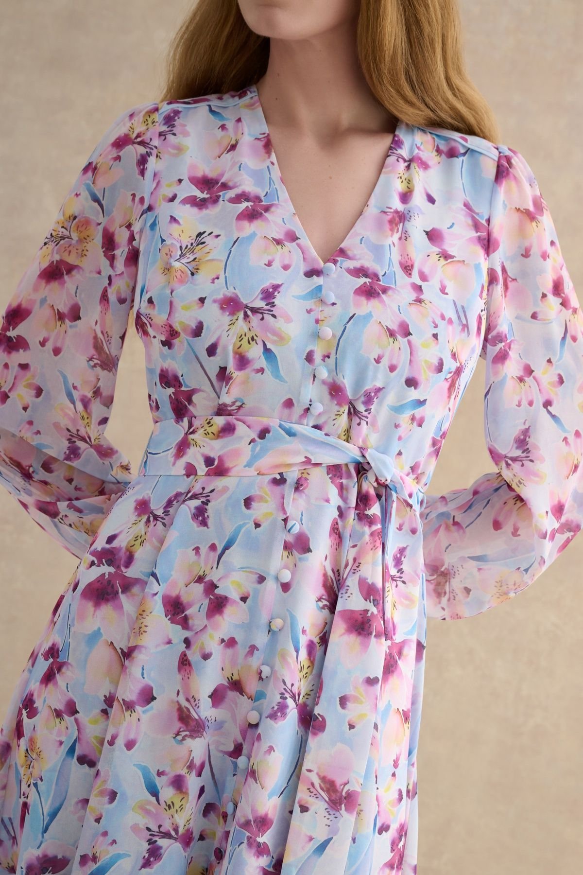 Hobbs London Hobbs London Women's Thea V-Neck Long Sleeve Maxi Dress in Baby Blue - 3