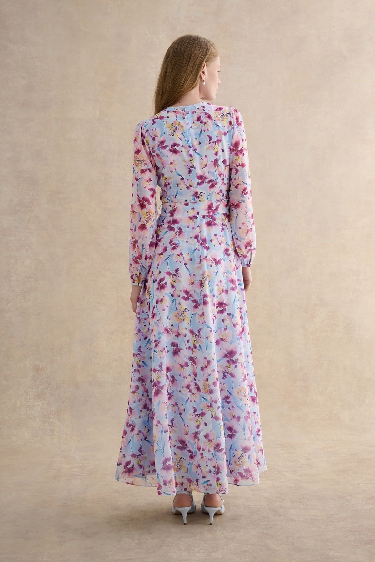 Hobbs London Hobbs London Women's Thea V-Neck Long Sleeve Maxi Dress in Baby Blue - 4